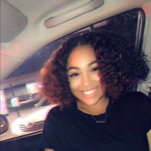 Meet your Posher, Alana